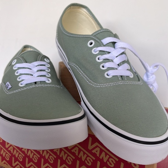Vans Men’s Authentic Color Theory Iceberg Green 
VN000BW5CJL
Sneakers - Picture 6 of 16